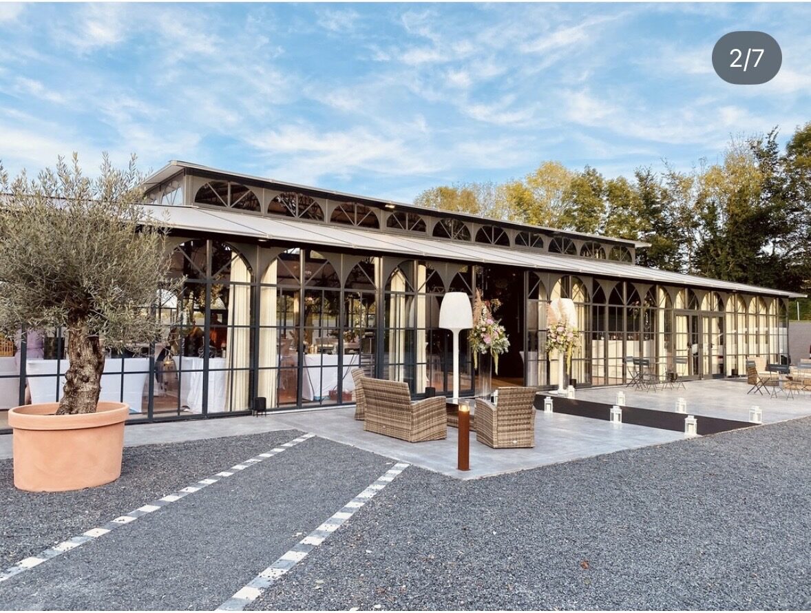 Façade vitrée de l'orangerie